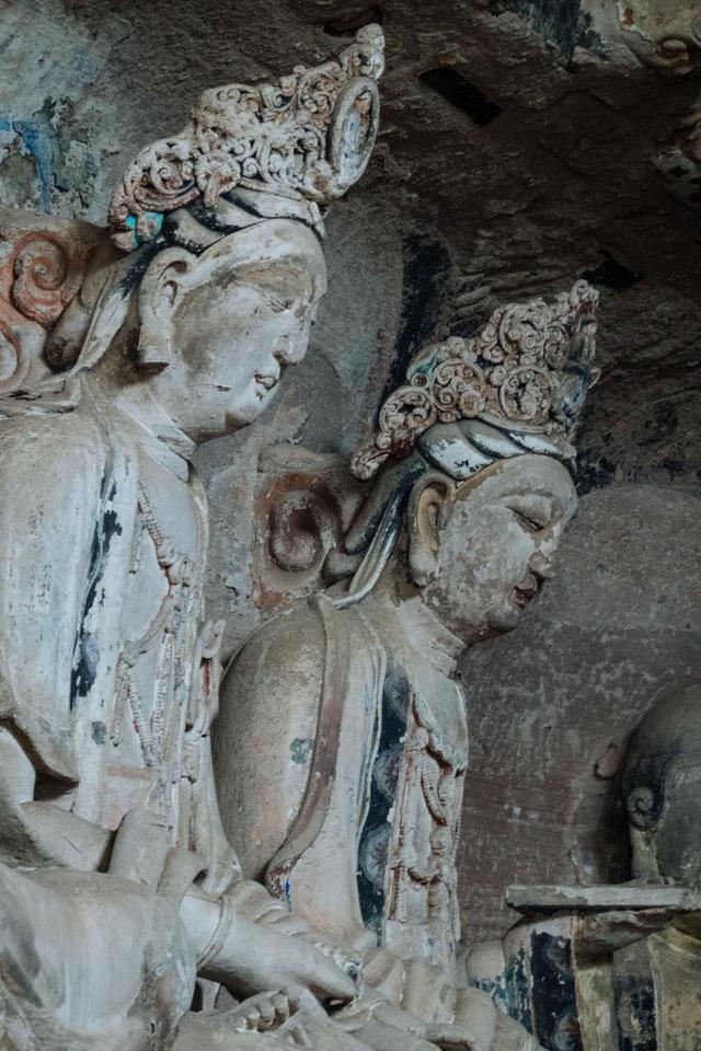 成都周边有一个非常有趣的寺庙，藏在洞穴下，不说你肯定不知道休闲区蓝鸢梦想 - Www.slyday.coM