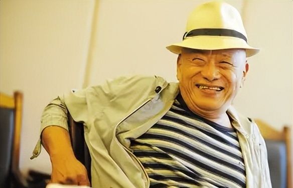 知名主持人凌峰29年婚姻有泪水77岁隐居泰国与家人很少联系