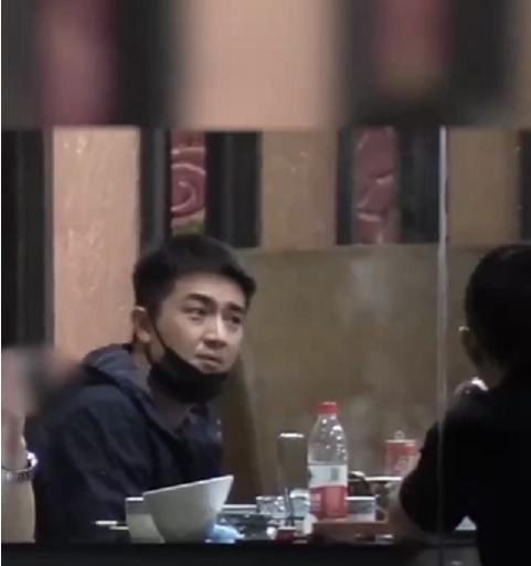 老搭档感情深!林更新为赵丽颖幸福到万家打call,你的CP又活了休闲区蓝鸢梦想 - Www.slyday.coM 老搭档感情深!林更新为赵丽颖幸福到万家打call,你的CP又活了休闲区蓝鸢梦想 - Www.slyday.coM