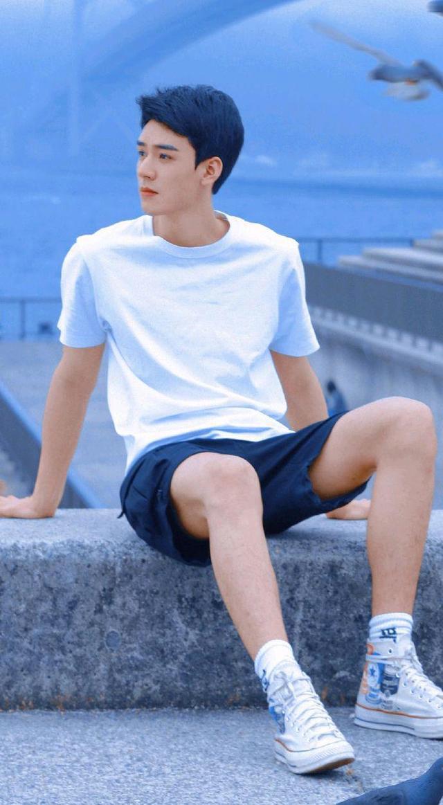 胡歌驼背像小老头,张子枫走路似老大爷,仪态差,颜值再高也白搭休闲区蓝鸢梦想 - Www.slyday.coM 胡歌驼背像小老头,张子枫走路似老大爷,仪态差,颜值再高也白搭休闲区蓝鸢梦想 - Www.slyday.coM