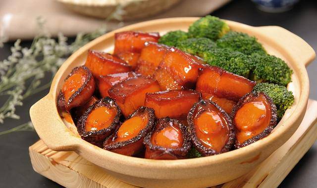 红烧肉吃够了?在加点鲍鱼一起炖:鲍鱼红烧肉,怎么吃都不够休闲区蓝鸢梦想 - Www.slyday.coM 红烧肉吃够了?在加点鲍鱼一起炖:鲍鱼红烧肉,怎么吃都不够休闲区蓝鸢梦想 - Www.slyday.coM