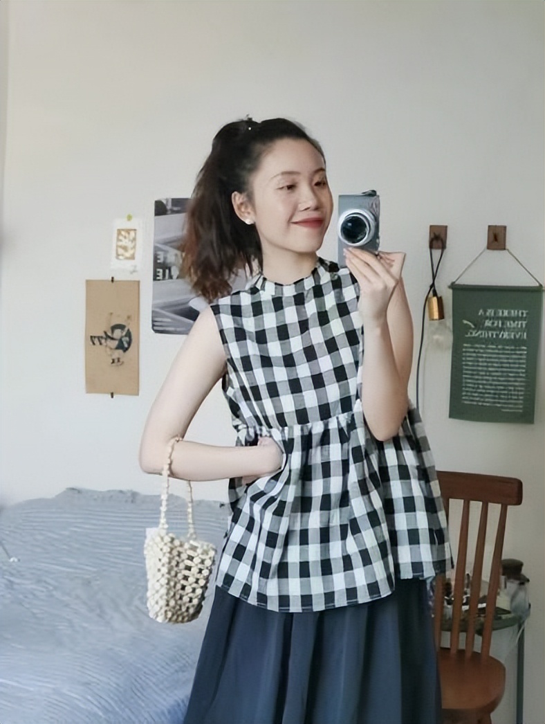 “梨形身材”的女人,夏天这样穿裙子,遮肉显瘦又显高级休闲区蓝鸢梦想 - Www.slyday.coM “梨形身材”的女人,夏天这样穿裙子,遮肉显瘦又显高级休闲区蓝鸢梦想 - Www.slyday.coM