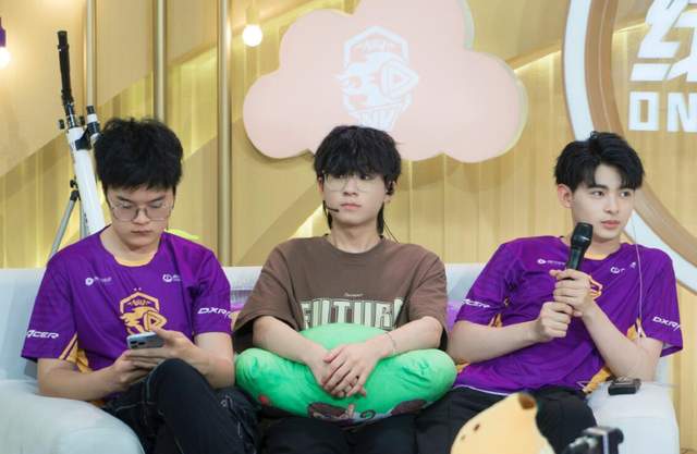 PEL:NV周决赛两大名场面,让STE在线翻车,证明喷子不是好武器休闲区蓝鸢梦想 - Www.slyday.coM PEL:NV周决赛两大名场面,让STE在线翻车,证明喷子不是好武器休闲区蓝鸢梦想 - Www.slyday.coM