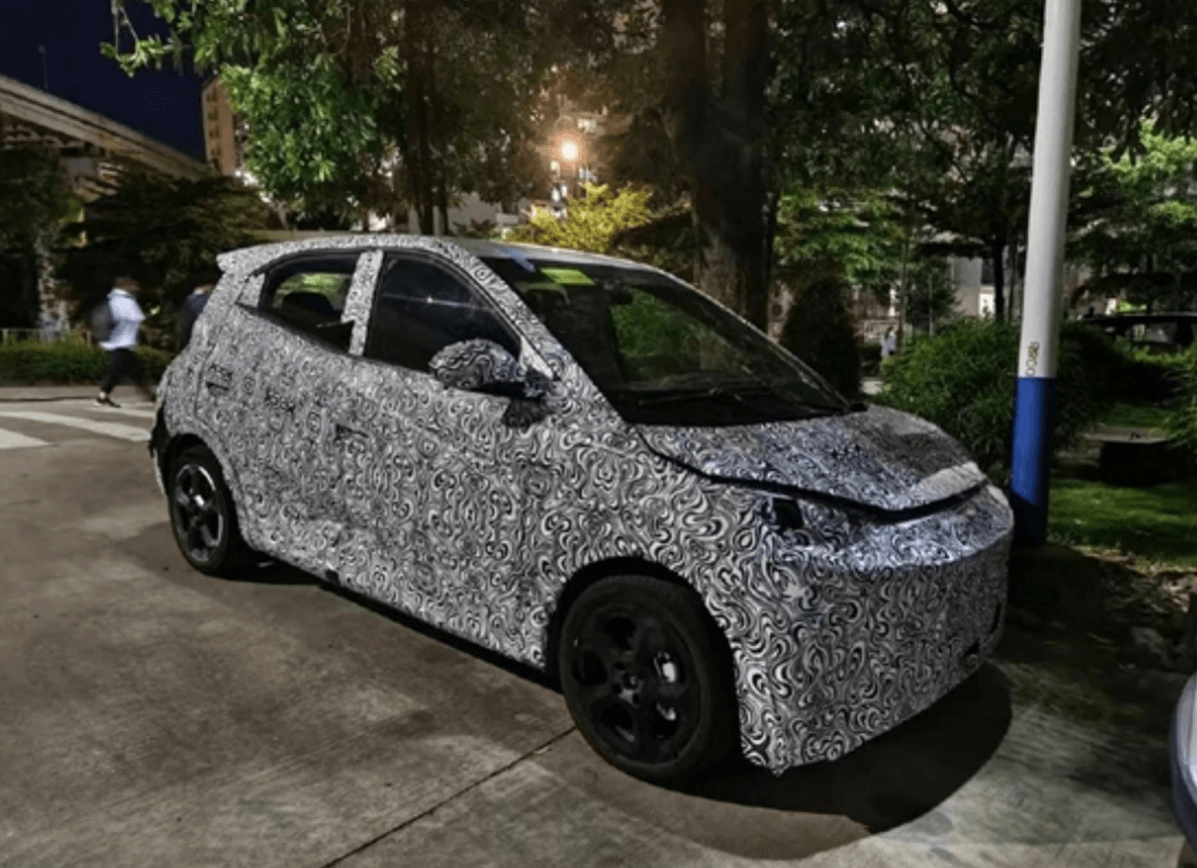 比亚迪海鸥再曝新谍照，海鸥和海豚同框出镜看看到底差在哪里休闲区蓝鸢梦想 - Www.slyday.coM