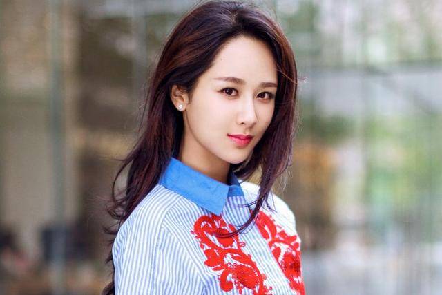 圈内最美的5位“娃娃脸”女星,杨紫第三,最后一位人见人爱休闲区蓝鸢梦想 - Www.slyday.coM 圈内最美的5位“娃娃脸”女星,杨紫第三,最后一位人见人爱休闲区蓝鸢梦想 - Www.slyday.coM