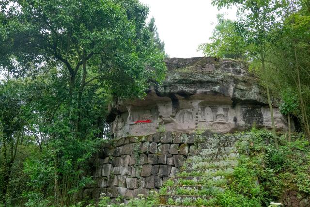 成都周边有一个非常有趣的寺庙，藏在洞穴下，不说你肯定不知道休闲区蓝鸢梦想 - Www.slyday.coM