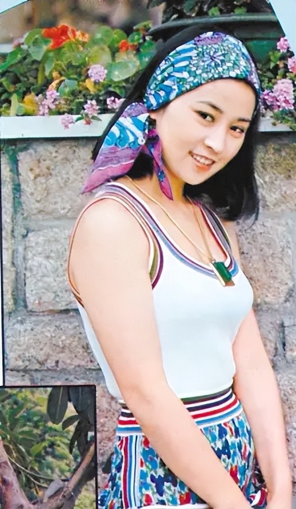 被“林凤娇”惊艳到了,穿衣低调却时髦,与林青霞同框气质也不输休闲区蓝鸢梦想 - Www.slyday.coM 被“林凤娇”惊艳到了,穿衣低调却时髦,与林青霞同框气质也不输休闲区蓝鸢梦想 - Www.slyday.coM