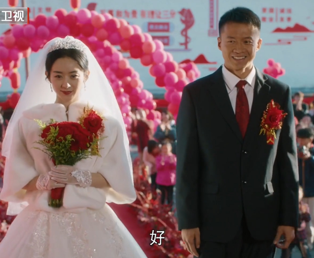 《幸福到万家》首播来了!赵丽颖演技在线,剧情写实郑晓龙太敢拍休闲区蓝鸢梦想 - Www.slyday.coM 《幸福到万家》首播来了!赵丽颖演技在线,剧情写实郑晓龙太敢拍休闲区蓝鸢梦想 - Www.slyday.coM