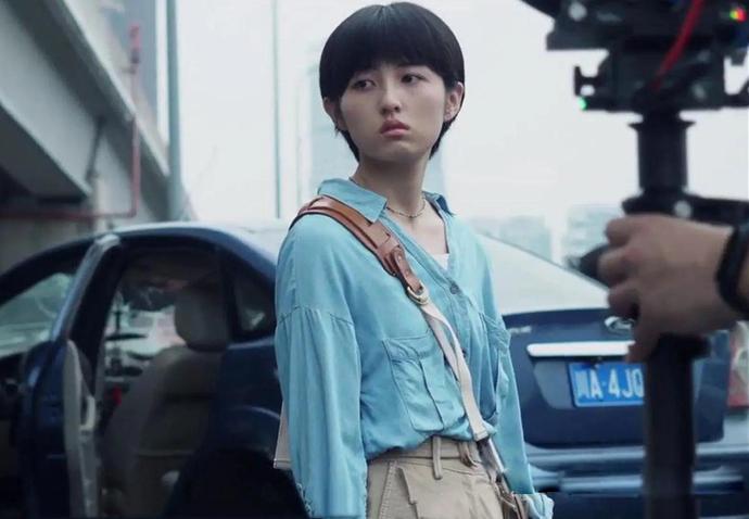 胡歌驼背像小老头,张子枫走路似老大爷,仪态差,颜值再高也白搭休闲区蓝鸢梦想 - Www.slyday.coM 胡歌驼背像小老头,张子枫走路似老大爷,仪态差,颜值再高也白搭休闲区蓝鸢梦想 - Www.slyday.coM