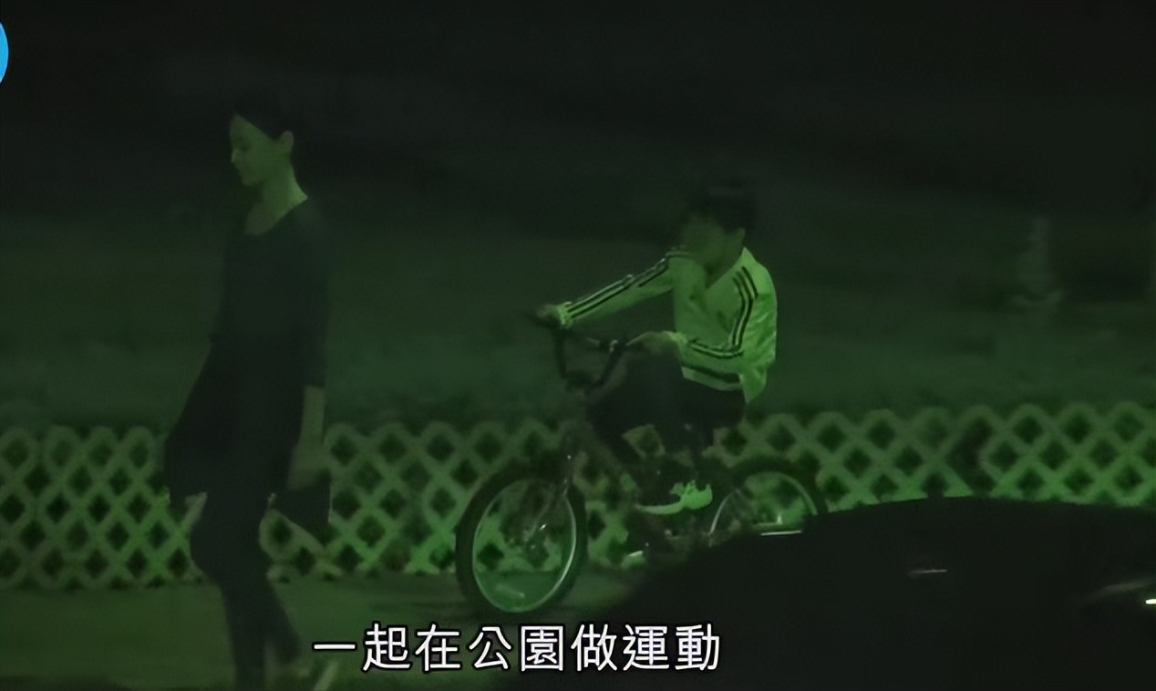 34岁梁洛施近照变化大，带着个儿子低调生活，不见李泽楷的身影休闲区蓝鸢梦想 - Www.slyday.coM