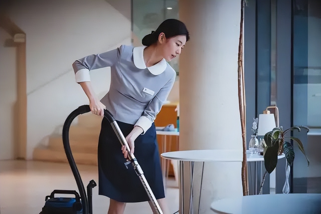 刚开播就被誉为剧版《寄生虫》,这部惊艳新剧不该被忽略!休闲区蓝鸢梦想 - Www.slyday.coM 刚开播就被誉为剧版《寄生虫》,这部惊艳新剧不该被忽略!休闲区蓝鸢梦想 - Www.slyday.coM