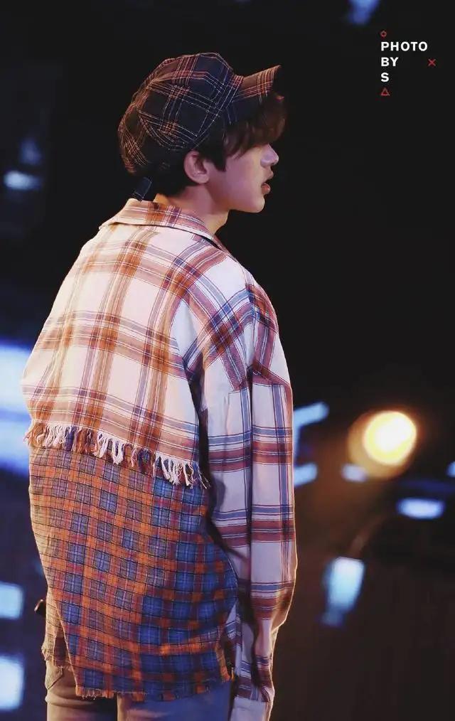 胡歌驼背像小老头,张子枫走路似老大爷,仪态差,颜值再高也白搭休闲区蓝鸢梦想 - Www.slyday.coM 胡歌驼背像小老头,张子枫走路似老大爷,仪态差,颜值再高也白搭休闲区蓝鸢梦想 - Www.slyday.coM