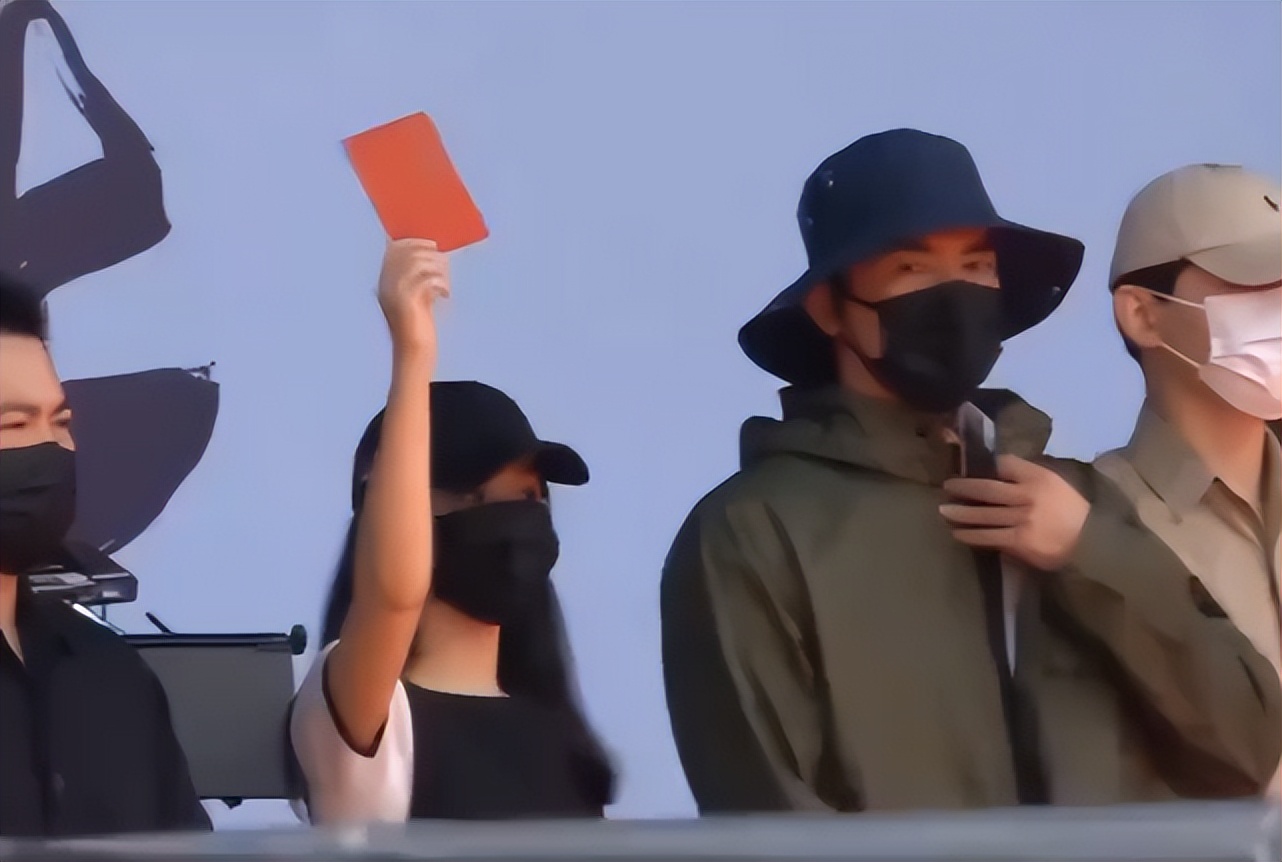 林更新为赵丽颖新剧打call,自称对方的神,颖宝回复:狗子别闹了休闲区蓝鸢梦想 - Www.slyday.coM 林更新为赵丽颖新剧打call,自称对方的神,颖宝回复:狗子别闹了休闲区蓝鸢梦想 - Www.slyday.coM