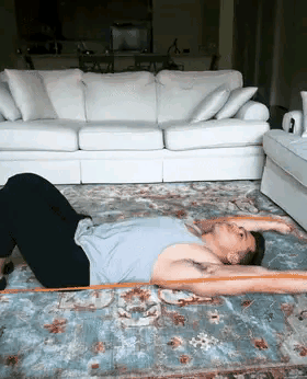 如何让背部看起来更薄，打造紧致薄背，而是减脂和纠正体态？休闲区蓝鸢梦想 - Www.slyday.coM