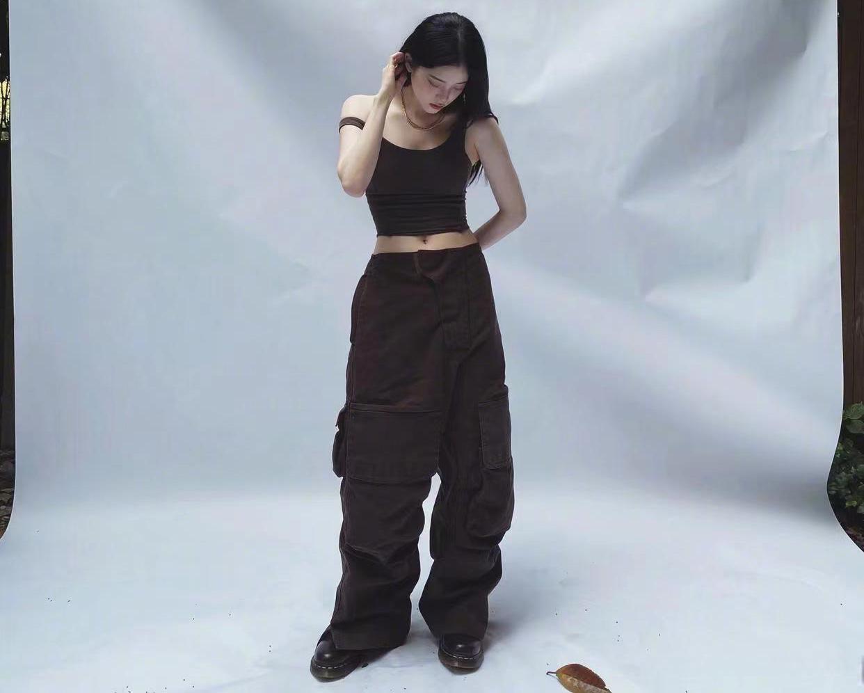 欧阳娜娜分享夏日写真，穿衣搭配惹争议，评论区内容扎心了休闲区蓝鸢梦想 - Www.slyday.coM