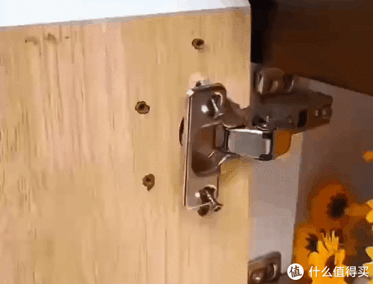 我妈说我净瞎买些“怪玩意”，0.15万的工资都影响不了我的格局了休闲区蓝鸢梦想 - Www.slyday.coM