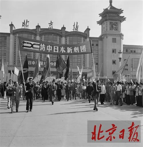 1958年，一个日本芭蕾舞团访华，演出了《白毛女》休闲区蓝鸢梦想 - Www.slyday.coM