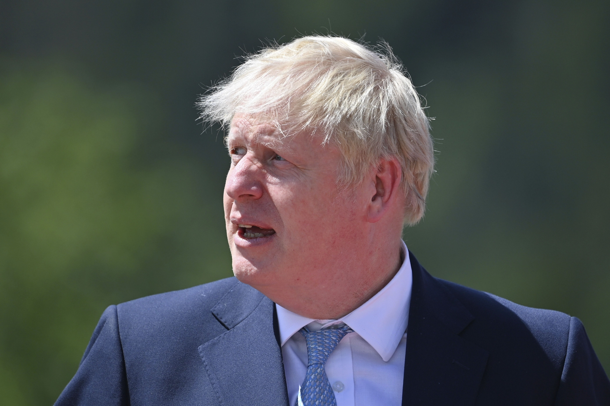 约翰逊身世背景揭秘 美国总统约翰逊任期之谜