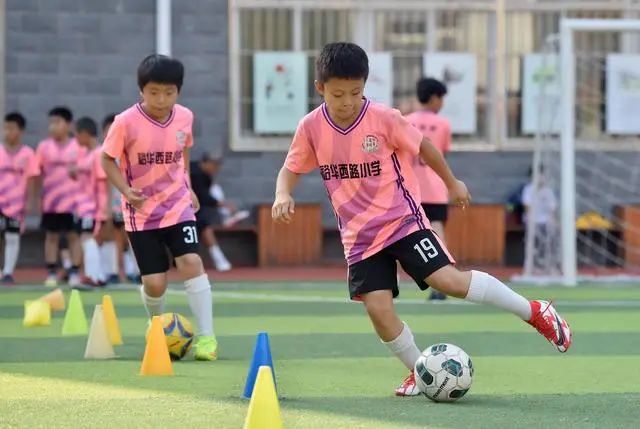 中国青少年足球联赛的名头很大，但关键在于能否扎扎实实打上几年休闲区蓝鸢梦想 - Www.slyday.coM