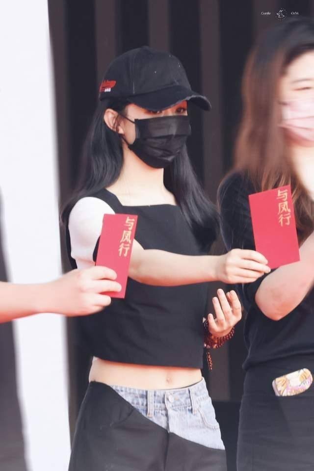 赵丽颖《与凤行》造型首曝光!罕见穿华丽风古装拍戏,少女感太绝休闲区蓝鸢梦想 - Www.slyday.coM 赵丽颖《与凤行》造型首曝光!罕见穿华丽风古装拍戏,少女感太绝休闲区蓝鸢梦想 - Www.slyday.coM