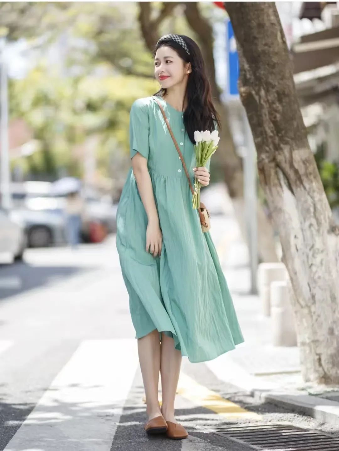 夏天的职场穿搭,职场人都这样穿,上班休闲两不误,简约舒适休闲区蓝鸢梦想 - Www.slyday.coM 夏天的职场穿搭,职场人都这样穿,上班休闲两不误,简约舒适休闲区蓝鸢梦想 - Www.slyday.coM