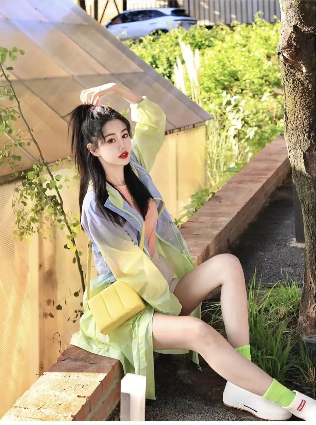 夏天的职场穿搭,职场人都这样穿,上班休闲两不误,简约舒适休闲区蓝鸢梦想 - Www.slyday.coM 夏天的职场穿搭,职场人都这样穿,上班休闲两不误,简约舒适休闲区蓝鸢梦想 - Www.slyday.coM