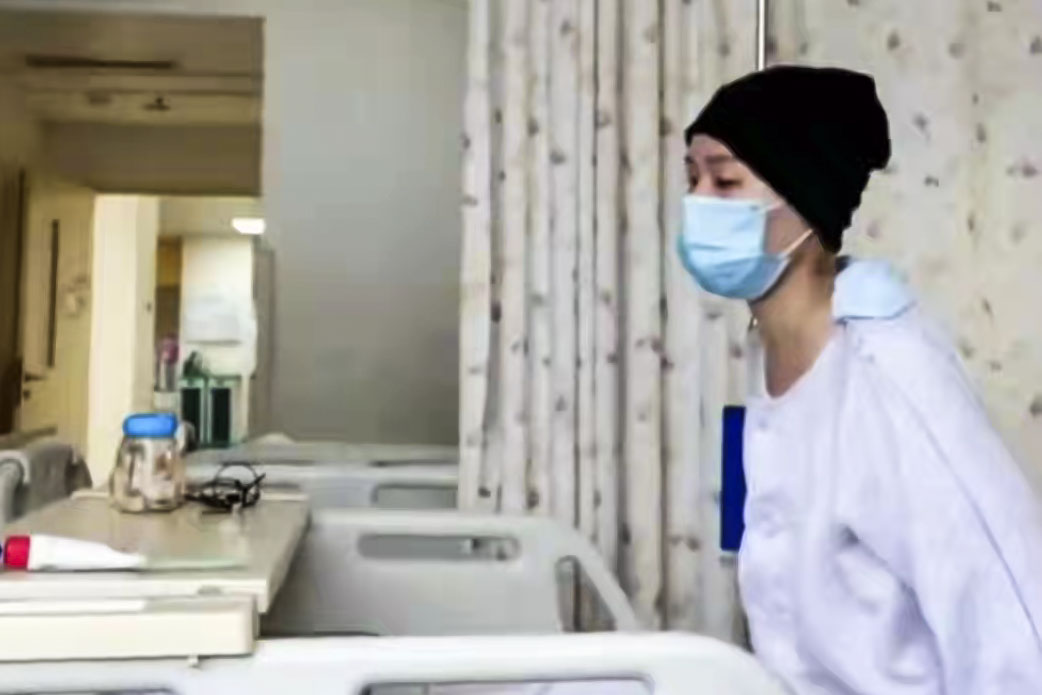 小伙决定卖房救姐后女友愤然离去，如今欠下巨债成为“大龄剩男”休闲区蓝鸢梦想 - Www.slyday.coM