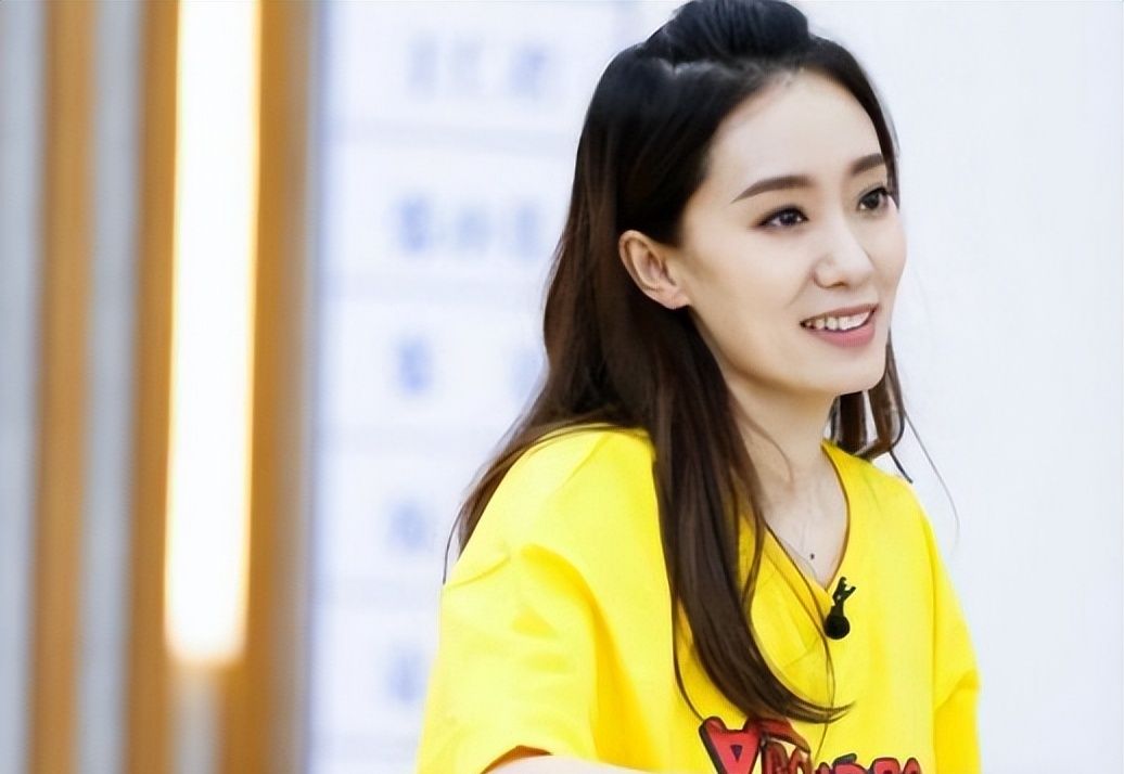 张小斐的“落魄”,是娱乐圈的“悲哀”休闲区蓝鸢梦想 - Www.slyday.coM 张小斐的“落魄”,是娱乐圈的“悲哀”休闲区蓝鸢梦想 - Www.slyday.coM