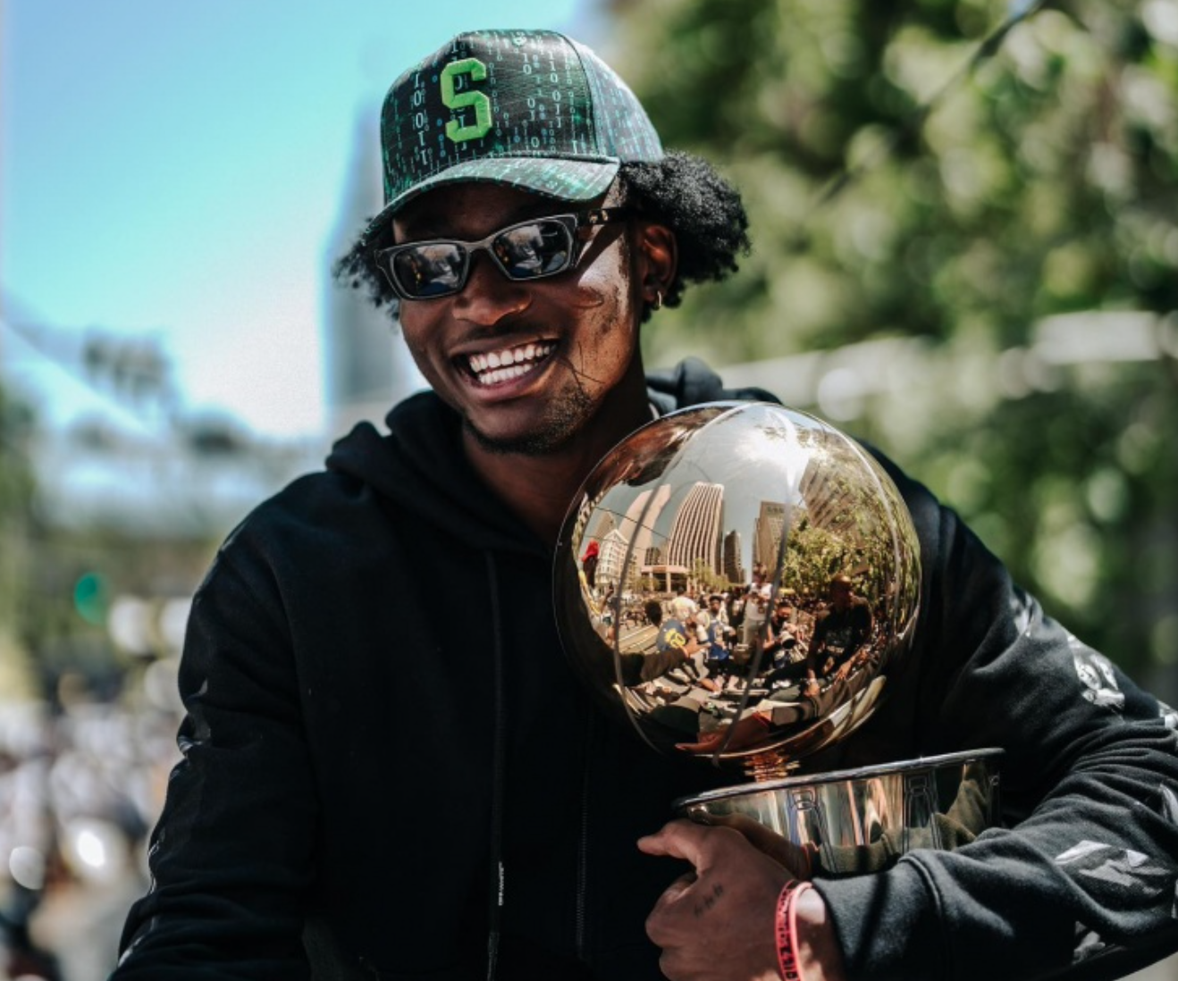 牌面!勇士官推晒库明加与刚果总统总理合照 将出战世界杯资格赛休闲区蓝鸢梦想 - Www.slyday.coM 牌面!勇士官推晒库明加与刚果总统总理合照 将出战世界杯资格赛休闲区蓝鸢梦想 - Www.slyday.coM