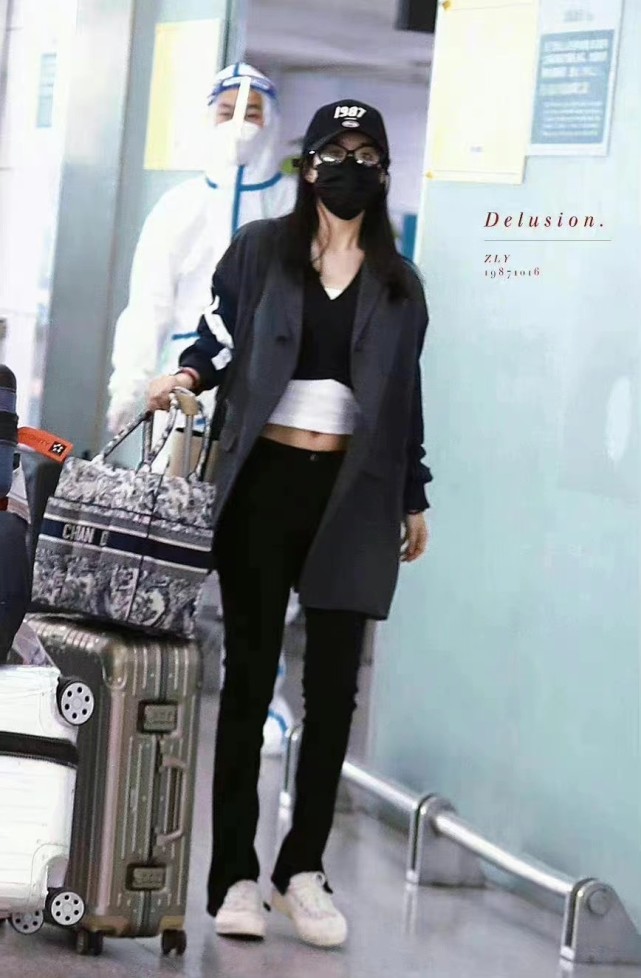 赵丽颖《与凤行》造型首曝光!罕见穿华丽风古装拍戏,少女感太绝休闲区蓝鸢梦想 - Www.slyday.coM 赵丽颖《与凤行》造型首曝光!罕见穿华丽风古装拍戏,少女感太绝休闲区蓝鸢梦想 - Www.slyday.coM