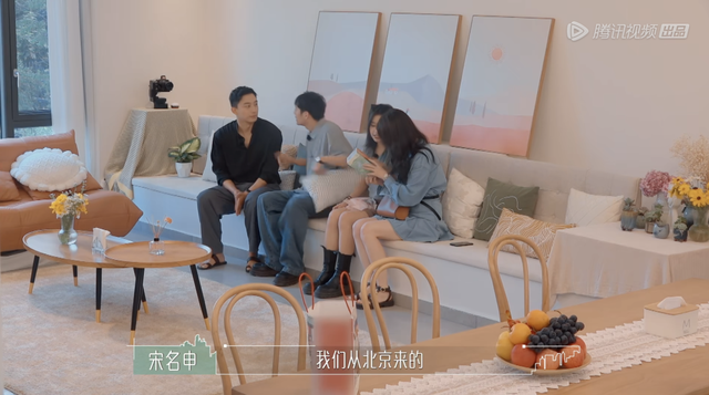 《爱情这件小事》首播，三大恋综CP曝初吻地点，罗拉王再撒糖休闲区蓝鸢梦想 - Www.slyday.coM