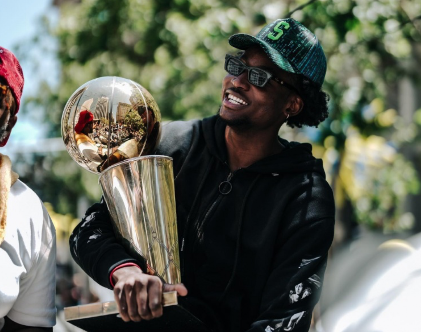 牌面!勇士官推晒库明加与刚果总统总理合照 将出战世界杯资格赛休闲区蓝鸢梦想 - Www.slyday.coM 牌面!勇士官推晒库明加与刚果总统总理合照 将出战世界杯资格赛休闲区蓝鸢梦想 - Www.slyday.coM