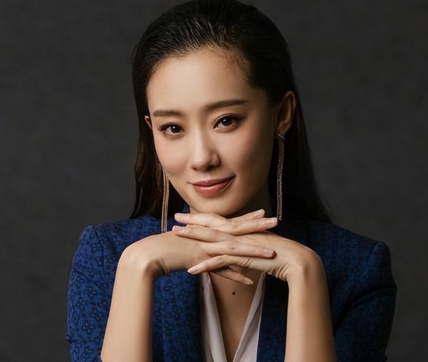 张小斐的“落魄”,是娱乐圈的“悲哀”休闲区蓝鸢梦想 - Www.slyday.coM 张小斐的“落魄”,是娱乐圈的“悲哀”休闲区蓝鸢梦想 - Www.slyday.coM