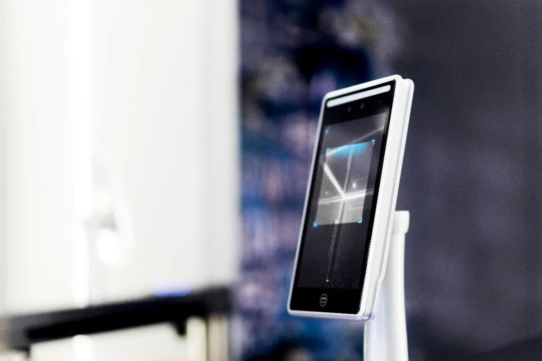 天津人脸识别第一案：你不准要我的脸休闲区蓝鸢梦想 - Www.slyday.coM