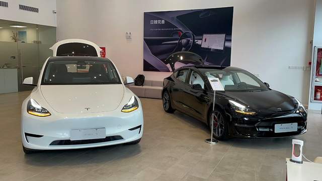 今日 T休闲区蓝鸢梦想 - Www.slyday.coM