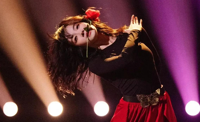 王传君齐溪公开恋情：祝你们拥有滚烫的夏天，爱咋咋地休闲区蓝鸢梦想 - Www.slyday.coM