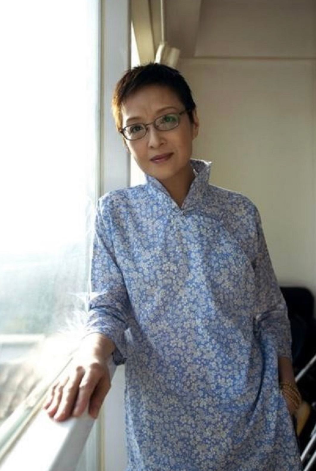 看到69岁胡因梦才明白:真正优雅老去的女人,不用扮嫩更有气质休闲区蓝鸢梦想 - Www.slyday.coM 看到69岁胡因梦才明白:真正优雅老去的女人,不用扮嫩更有气质休闲区蓝鸢梦想 - Www.slyday.coM