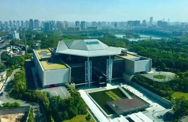 长沙，第1名！年轻人为什么这么爱长沙？休闲区蓝鸢梦想 - Www.slyday.coM