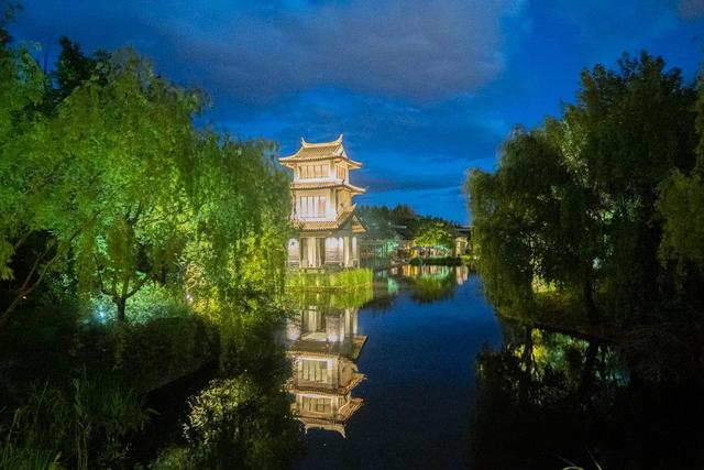 丽江铂尔曼的酒店太舒服了,泡浴缸、晒太阳,度假就应该这样休闲区蓝鸢梦想 - Www.slyday.coM 丽江铂尔曼的酒店太舒服了,泡浴缸、晒太阳,度假就应该这样休闲区蓝鸢梦想 - Www.slyday.coM