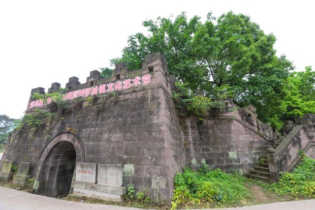 四川泸州发现一座宋代城堡,四座城门保存完好,城内美如世外桃源休闲区蓝鸢梦想 - Www.slyday.coM 四川泸州发现一座宋代城堡,四座城门保存完好,城内美如世外桃源休闲区蓝鸢梦想 - Www.slyday.coM