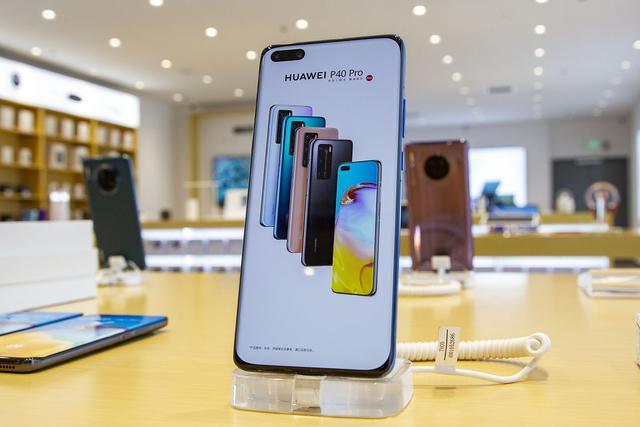 手机店老板一语道破：网购手机和实体店买手机，差距实在太多了休闲区蓝鸢梦想 - Www.slyday.coM