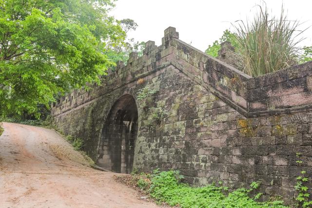 四川泸州发现一座宋代城堡,四座城门保存完好,城内美如世外桃源休闲区蓝鸢梦想 - Www.slyday.coM 四川泸州发现一座宋代城堡,四座城门保存完好,城内美如世外桃源休闲区蓝鸢梦想 - Www.slyday.coM