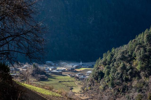 超多人选择徒步去雨崩,因为这里囊括了世界最美的景色休闲区蓝鸢梦想 - Www.slyday.coM 超多人选择徒步去雨崩,因为这里囊括了世界最美的景色休闲区蓝鸢梦想 - Www.slyday.coM