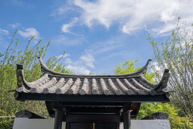 丽江铂尔曼的酒店太舒服了,泡浴缸、晒太阳,度假就应该这样休闲区蓝鸢梦想 - Www.slyday.coM 丽江铂尔曼的酒店太舒服了,泡浴缸、晒太阳,度假就应该这样休闲区蓝鸢梦想 - Www.slyday.coM