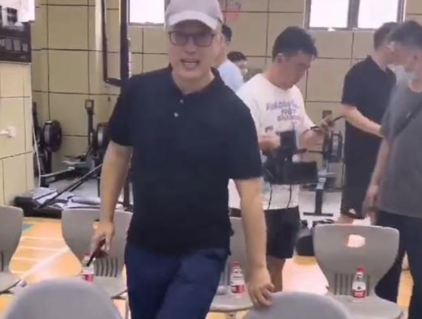 辽宁男篮重要签约完成！李洪庆不走了，留住高诗岩，续约双外援休闲区蓝鸢梦想 - Www.slyday.coM