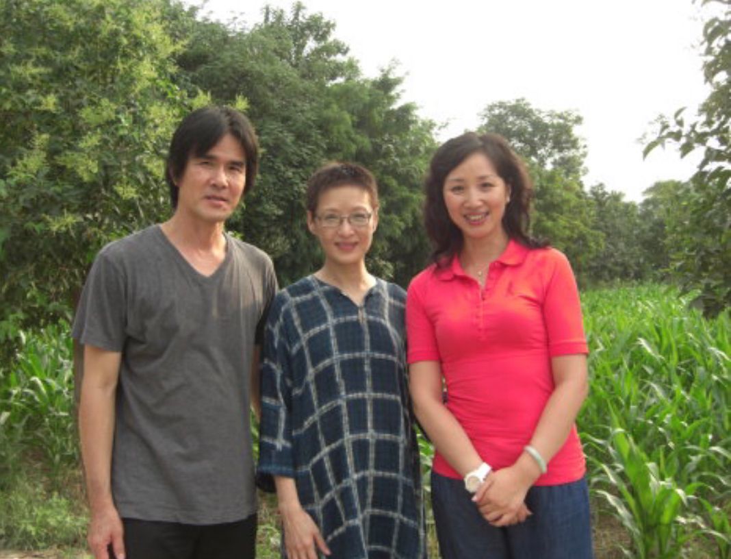 看到69岁胡因梦才明白:真正优雅老去的女人,不用扮嫩更有气质休闲区蓝鸢梦想 - Www.slyday.coM 看到69岁胡因梦才明白:真正优雅老去的女人,不用扮嫩更有气质休闲区蓝鸢梦想 - Www.slyday.coM