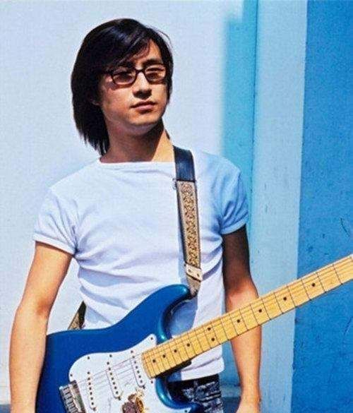 51岁汪峰晒照庆生！17女儿成全家最美，章子怡素颜出镜显自然休闲区蓝鸢梦想 - Www.slyday.coM