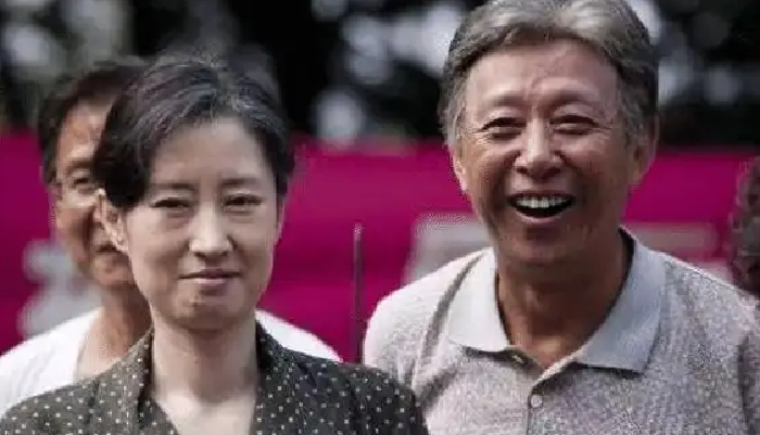 父母爱情：王振彪对葛美霞的“贼心”是什么时候产生的呢？休闲区蓝鸢梦想 - Www.slyday.coM