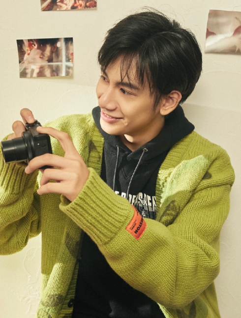 新生代力量!罗一舟为2018级毕业生发言,易烊千玺胡先煦发展前瞻休闲区蓝鸢梦想 - Www.slyday.coM 新生代力量!罗一舟为2018级毕业生发言,易烊千玺胡先煦发展前瞻休闲区蓝鸢梦想 - Www.slyday.coM