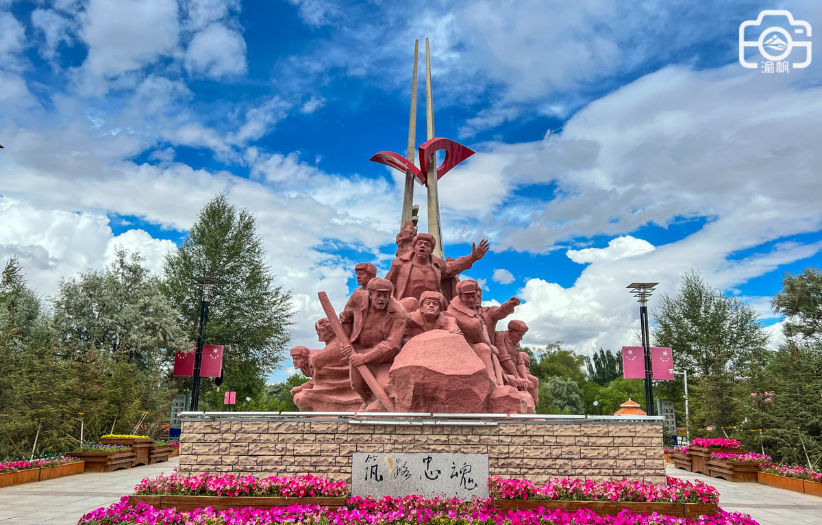 格尔木将军楼背后的故事,一个人、一条路、一座城,让人肃然起敬休闲区蓝鸢梦想 - Www.slyday.coM 格尔木将军楼背后的故事,一个人、一条路、一座城,让人肃然起敬休闲区蓝鸢梦想 - Www.slyday.coM